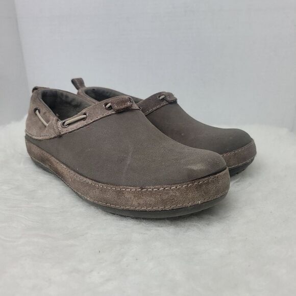 Crocs Surrey Suede Slip On Clog Shoes Size 8 - Picture 1 of 10